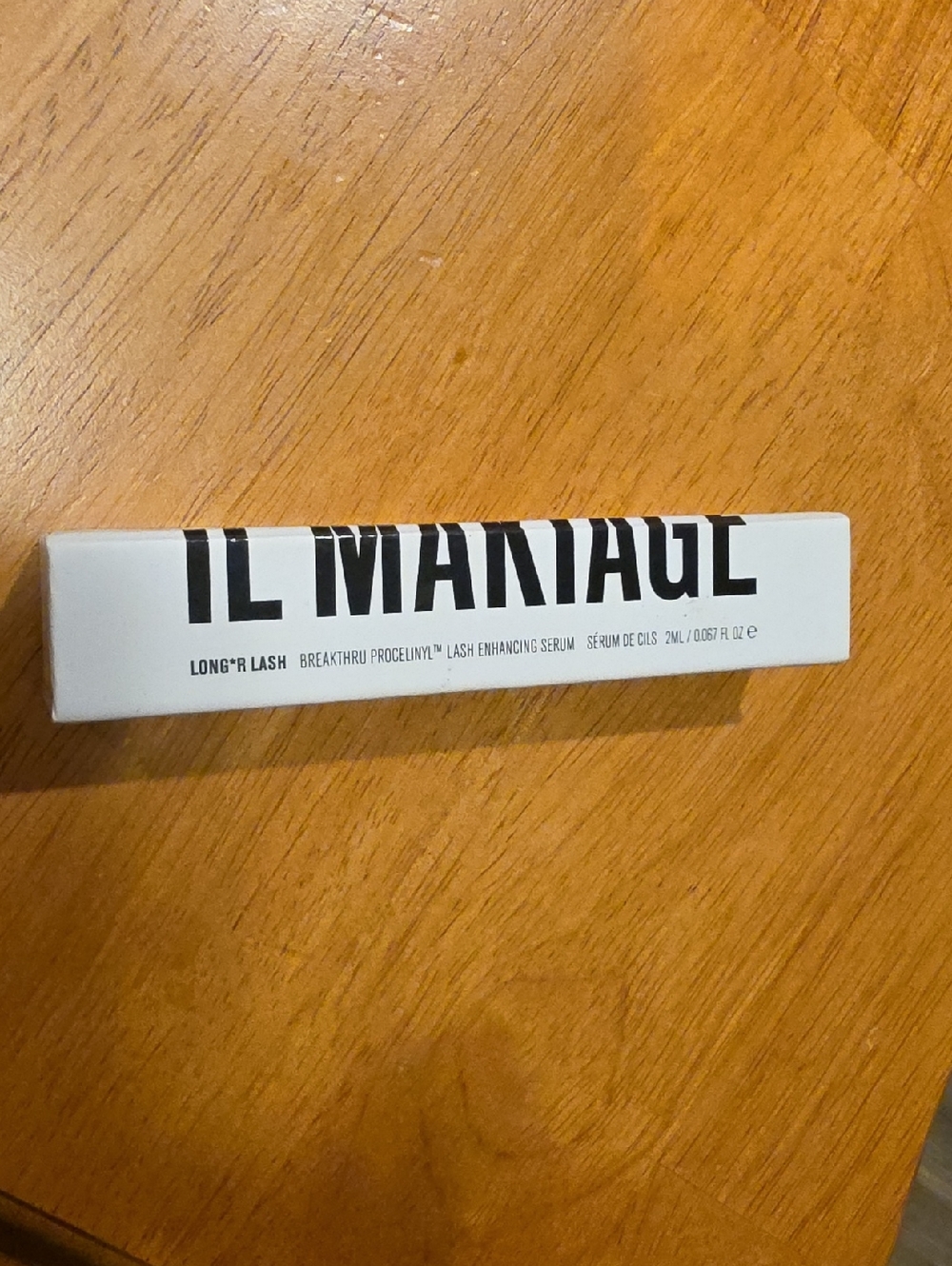 IL MAKIAGE Lash Enhancing Serum Box - White and Black